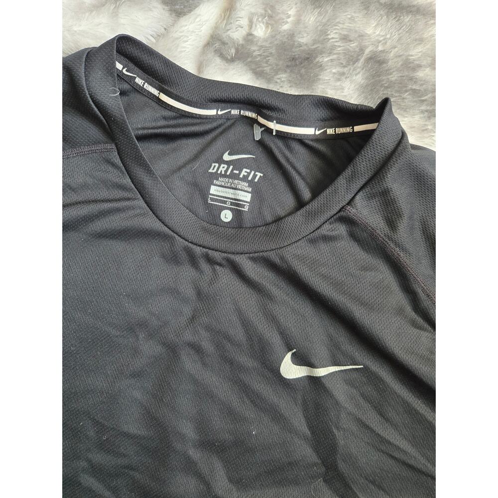 Nike Dri-FIT Men's Long-Sleeve Athletic Shirt - Size L - Picture 3 of 3
